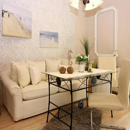 Ferienwohnung, Vogelsang-warsin, Cleaning Included Apartmán *